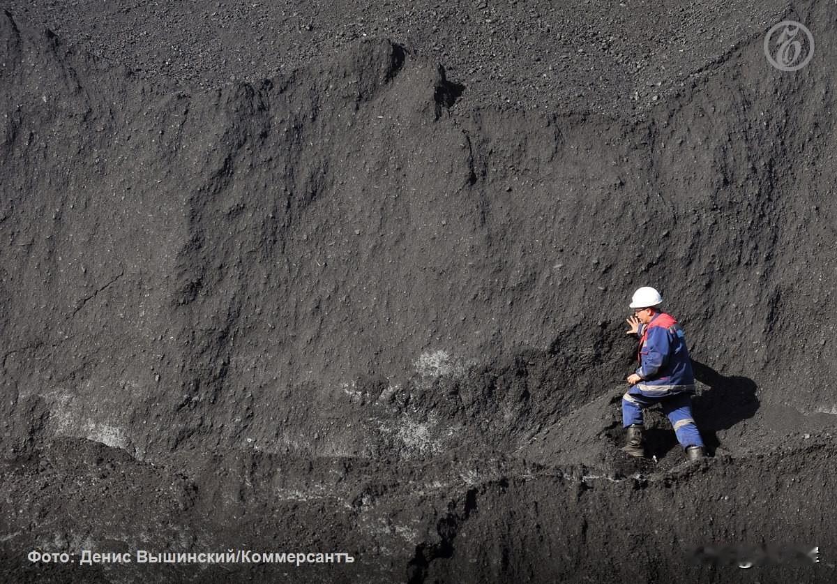 随着供暖季到来，中国的煤炭需求并未出现增长。中国企业此前已积累了充足库存，目前反