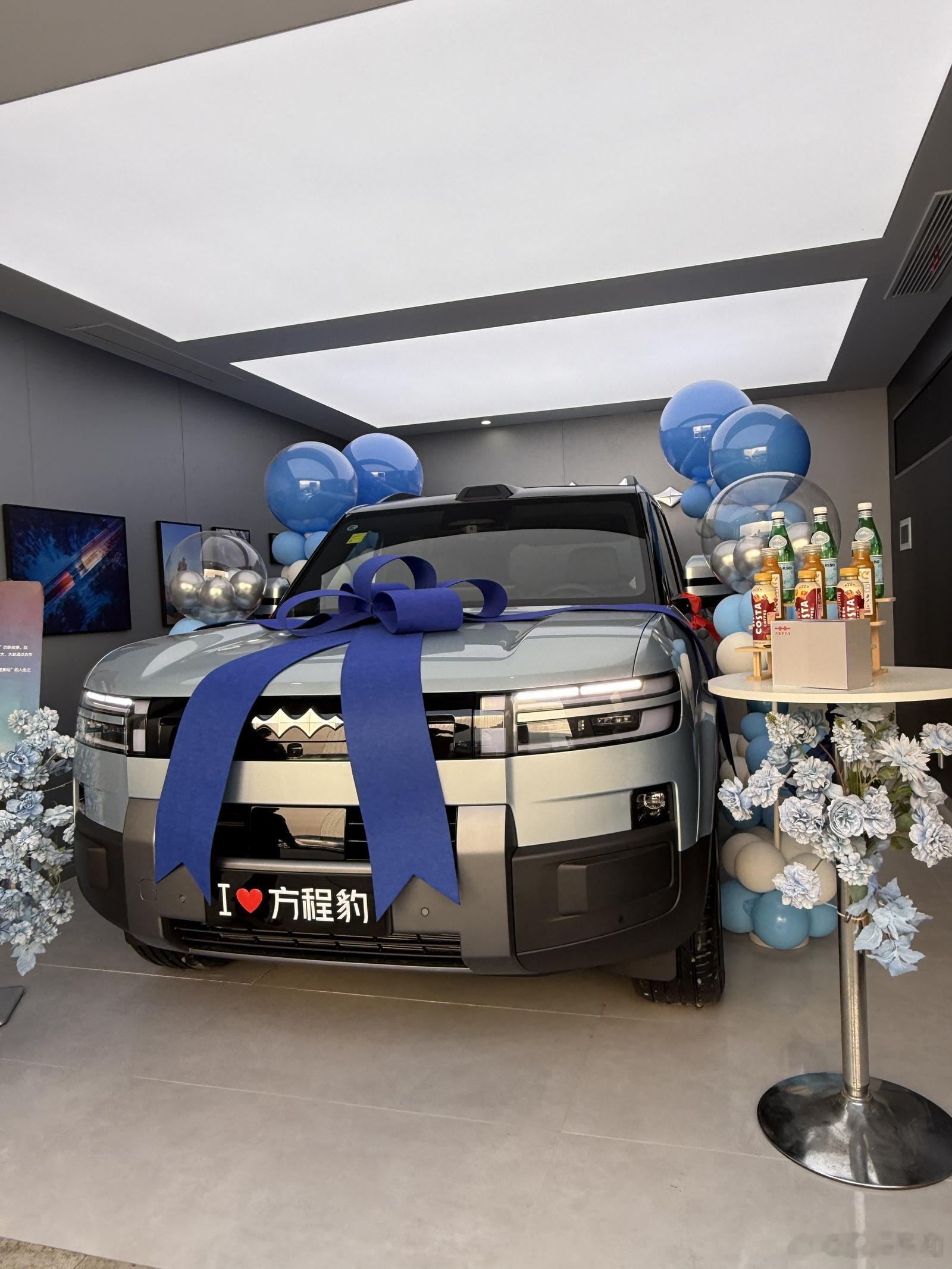 标题党了朋友23年就提了豹5，我也是那时候才知道方程豹这个品牌，当年就给我羡慕得