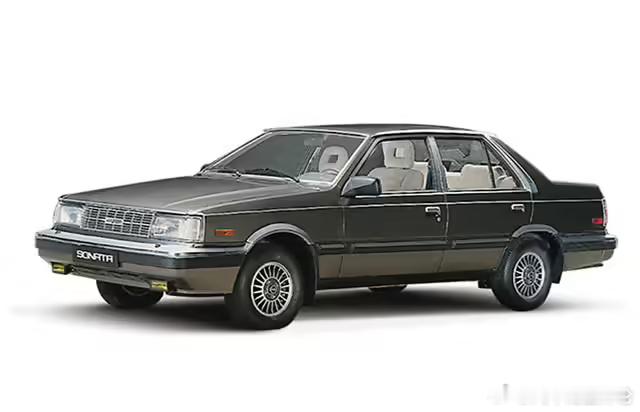 现代索纳塔12月19日消息，现代正在开发第九代索纳塔车型，并非像此前传闻所