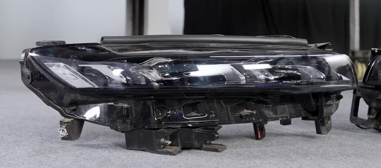 昨天红旗HS6PHEV发了视频（）之后，有网友想让我列一下供应商清单，这里面很