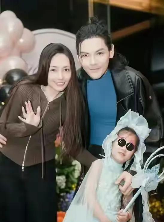 了解郭碧婷之后，才明白向太什么那么中意她这个儿媳妇！都知道当年向太为了捧应采儿