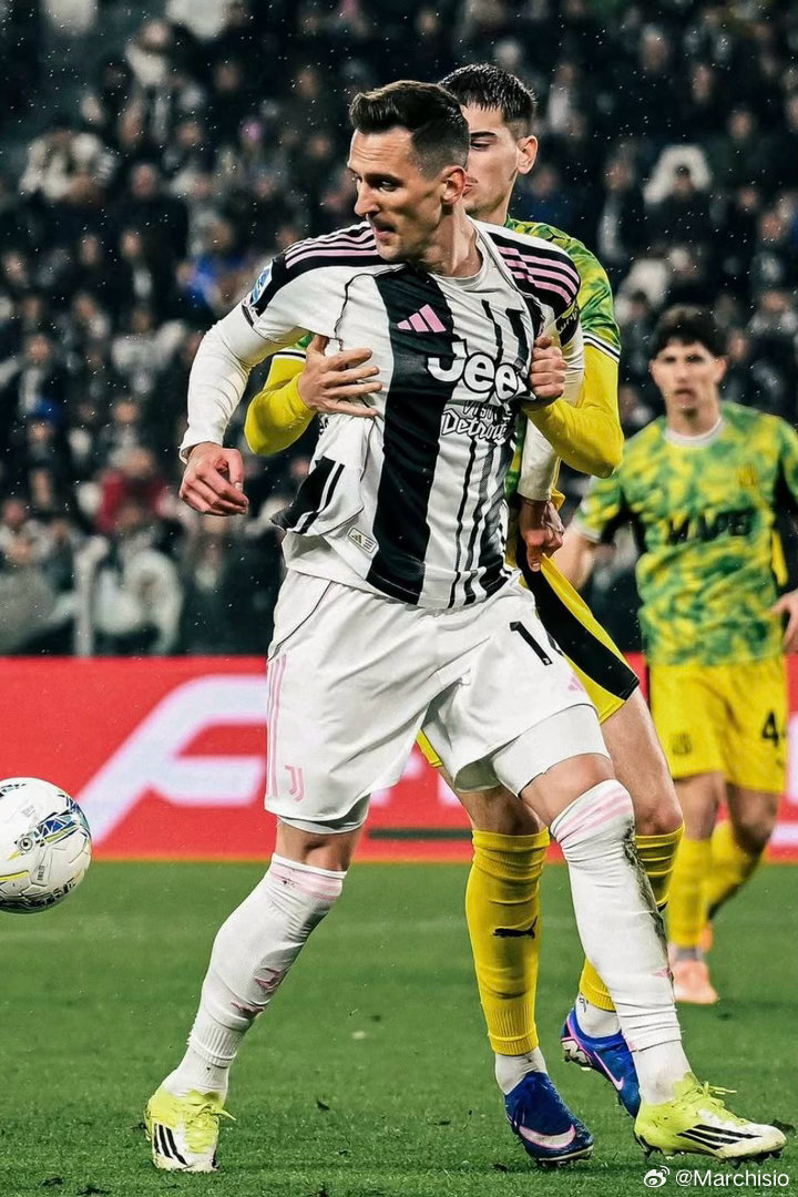 米利克的理疗师阿尔诺·沙贝尔在接受采访时表示：相遇“我们相识于他效力马赛，我是一