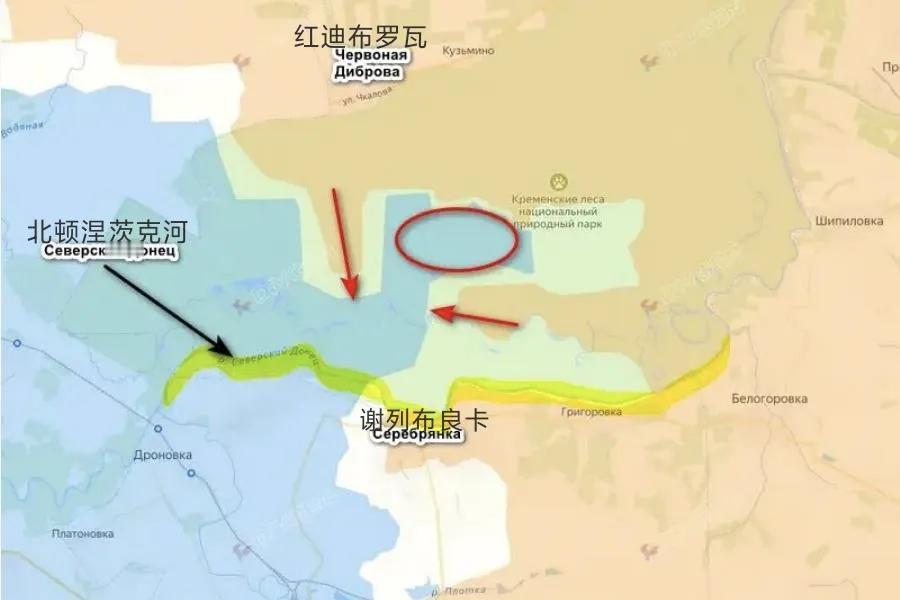 坚守在克里明纳森林防线的乌军部队陷入俄军包围。这一带地形复杂，河流、森林中众多，