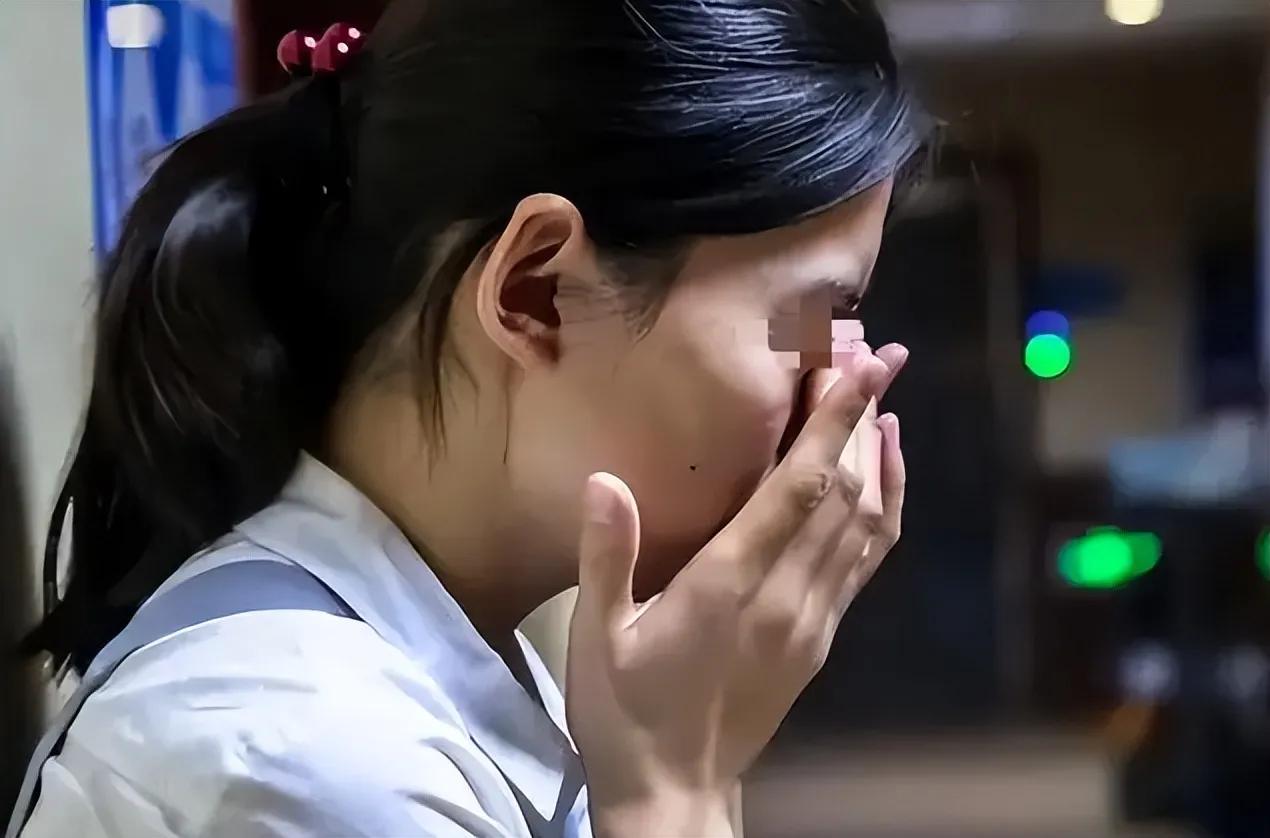 福建厦门，一50岁大叔带30岁女网友留宿农场，不料，两人发生关系时，大叔突发重