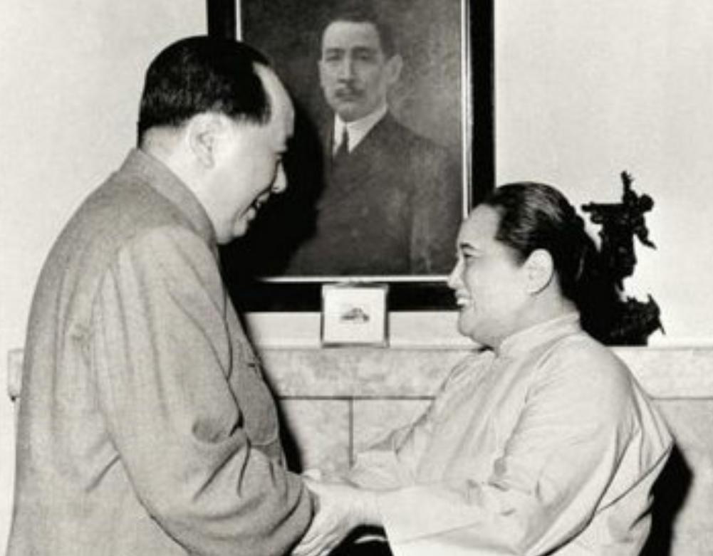 1949年，宋庆龄找毛主席求情，请求放了汪精卫的妻子陈璧君。毛主席没有拒绝，只提