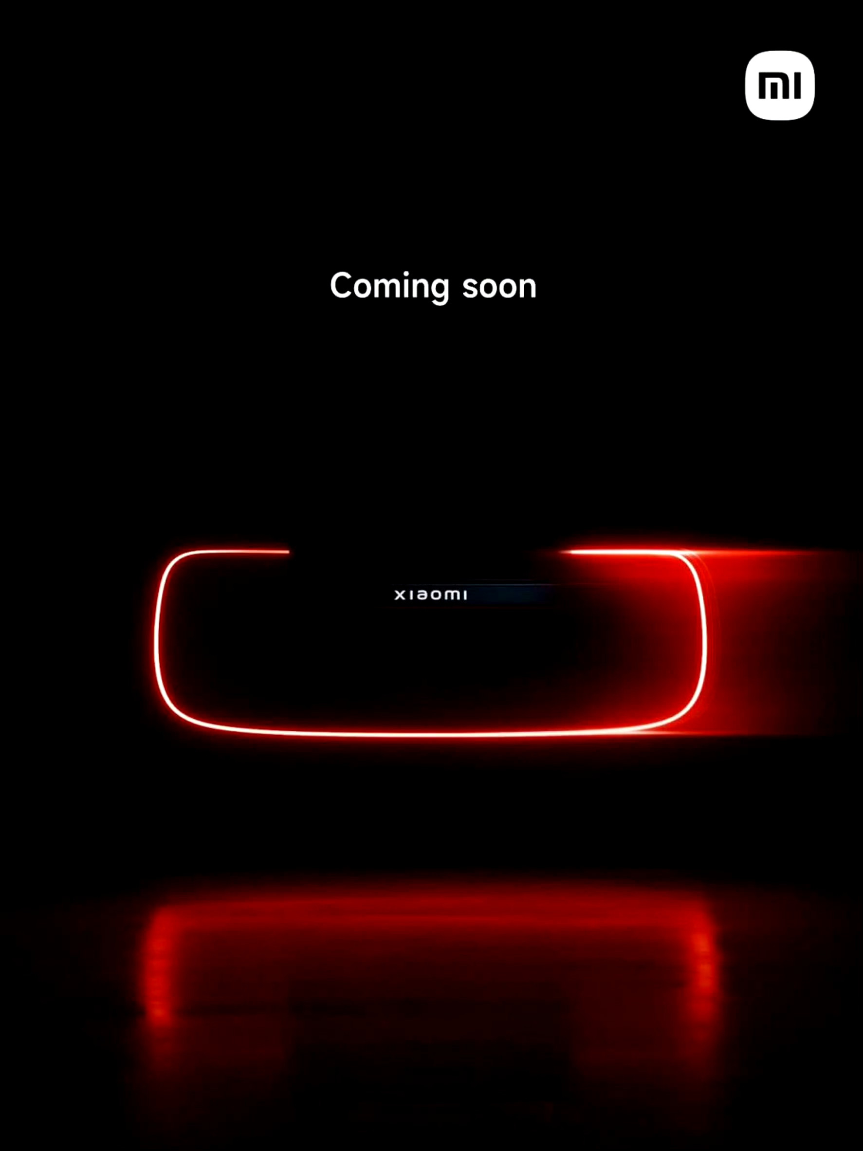 小米要发布超跑啦！最近在西班牙巴塞罗那多次拍到一款神秘新车，虽车身有保...