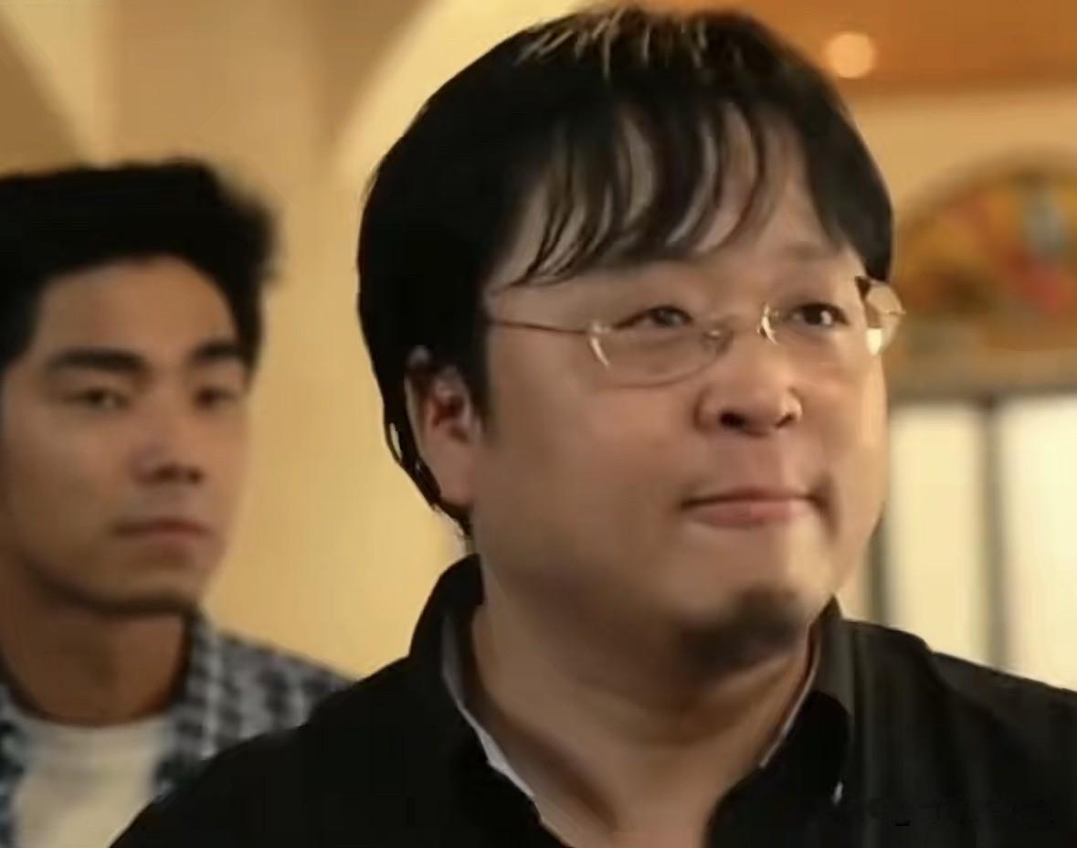 罗永浩：常年举放大镜挑刺他人，出事又凭什么期待舆论对你网开一面？溜溜凳质量风波发酵后，罗永浩连发数条