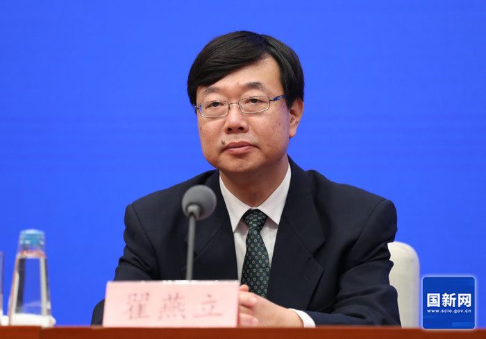 人社部: 积极引导有条件的灵活就业人员在就业地或户籍地参加企业职工养老保险