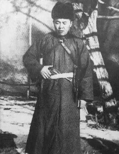 1931年10月，日寇派人去劝降土匪“老北风”，提出让“老北风”当旅长。“老北风