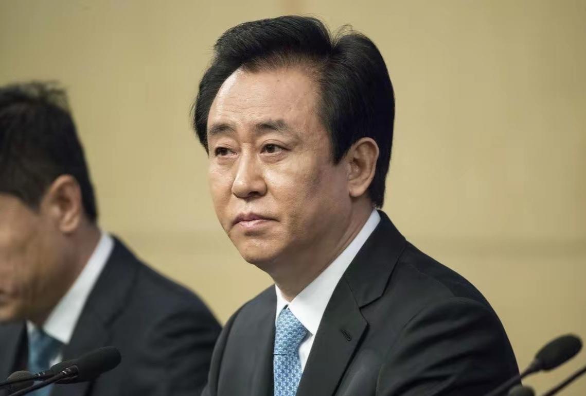 花了25亿买豪宅还偷偷违建，老许到底还隐藏了多少资产。我是没想到老许都进去一年