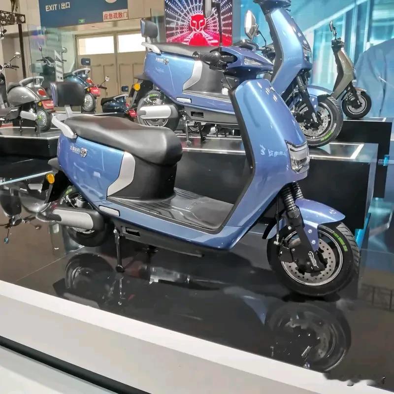 骑手称新国标电动车影响送外卖骑手称新国标电动车影响送外卖最近好多骑手都在吐