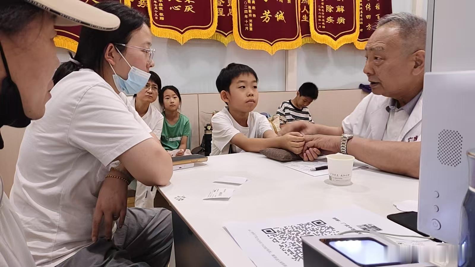 《黄帝内经》：“病为本，工为标，标本不得，邪气不服。”此语揭示了疾病调治中本末先