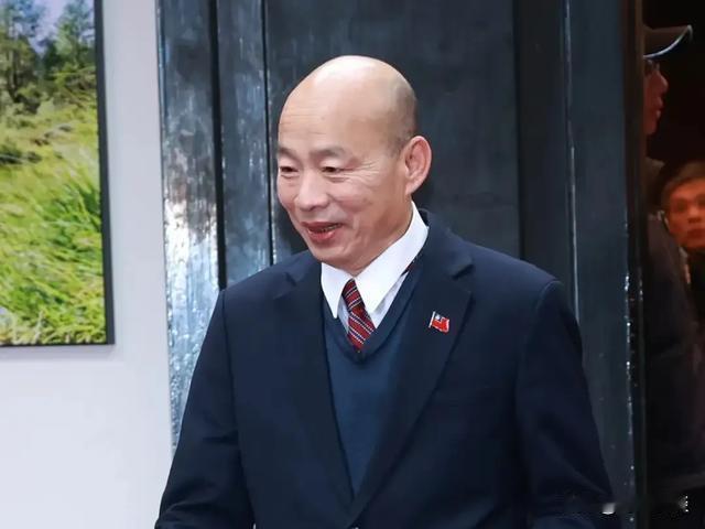 韩国瑜遭围剿：季麟连开炮、郑丽文不救、徐巧芯改口国民党内吵翻天，军系呛声院