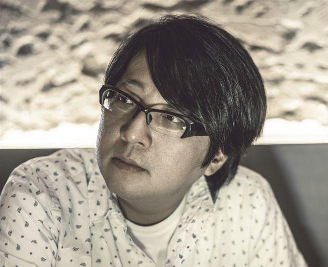 袁惟仁走了，就在今天，2月2号，台东。才57岁。家属说，他走得很平静。以后，