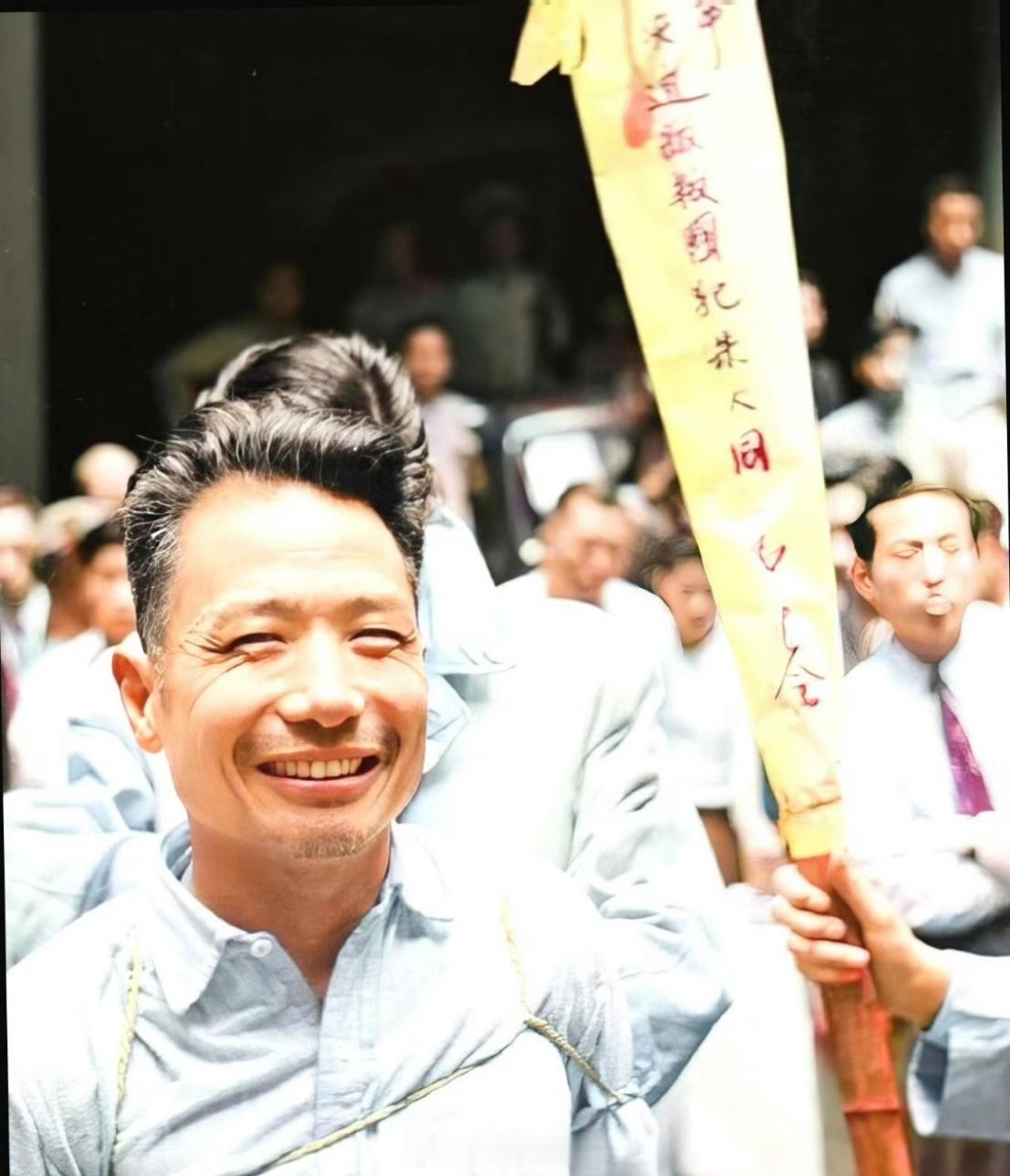 1949年，上海。倒在黎明前的革命者。记住他笑着走向刑场的样子，他是烈士朱大同。