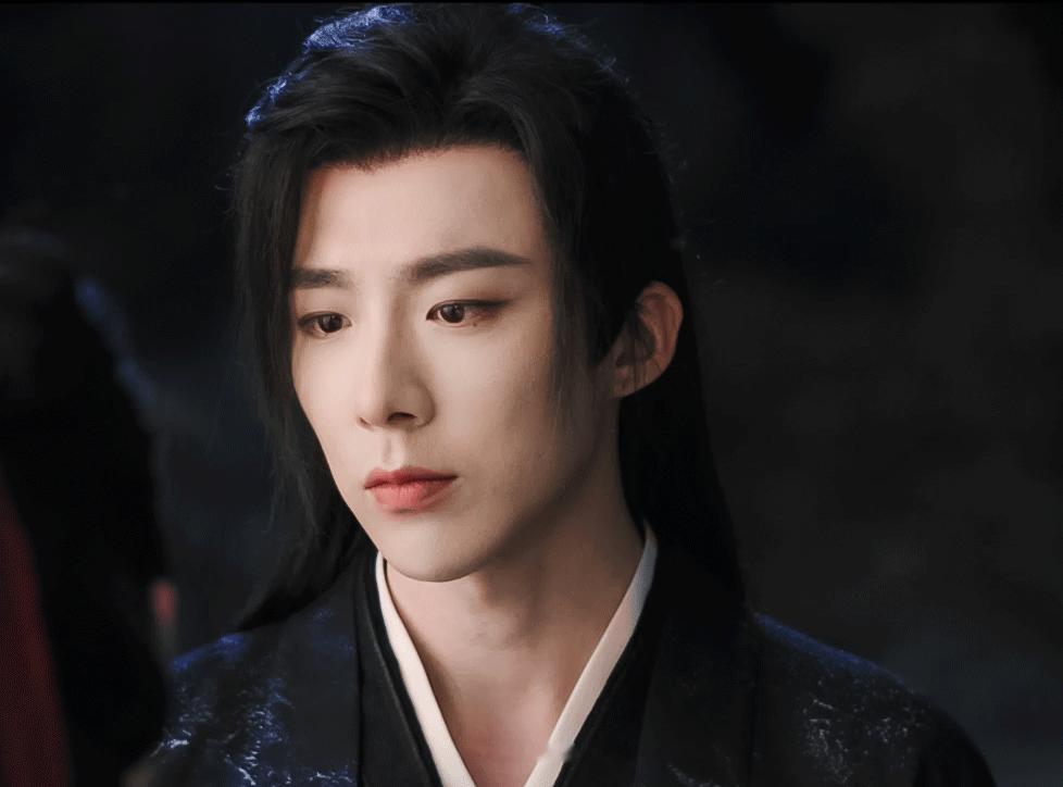 这么好的演技，这么好的眼神表达，宇宁哥应该白天在横店拍戏，晚上在舞台上唱歌！刘宇