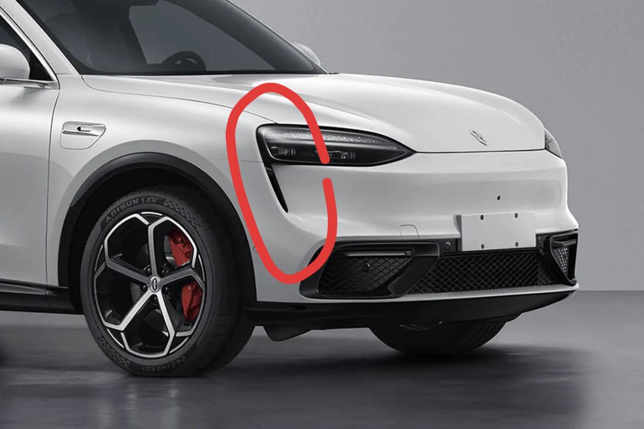 问界M6，这个下垂的灯带，能去掉吗？大灯是车子的眼睛，这条灯带，像挂下来的眼