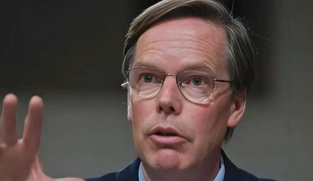 美国前驻华大使伯恩斯：中国的高铁，是我这辈子见过最了不起的交通奇迹，美国真的落后