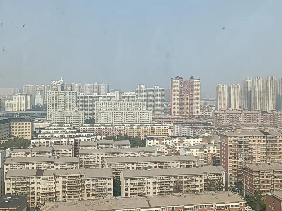 周末和朋友聚餐，人数超过三人，于是全程录像，结账也是AA制，以备以后不察之需。