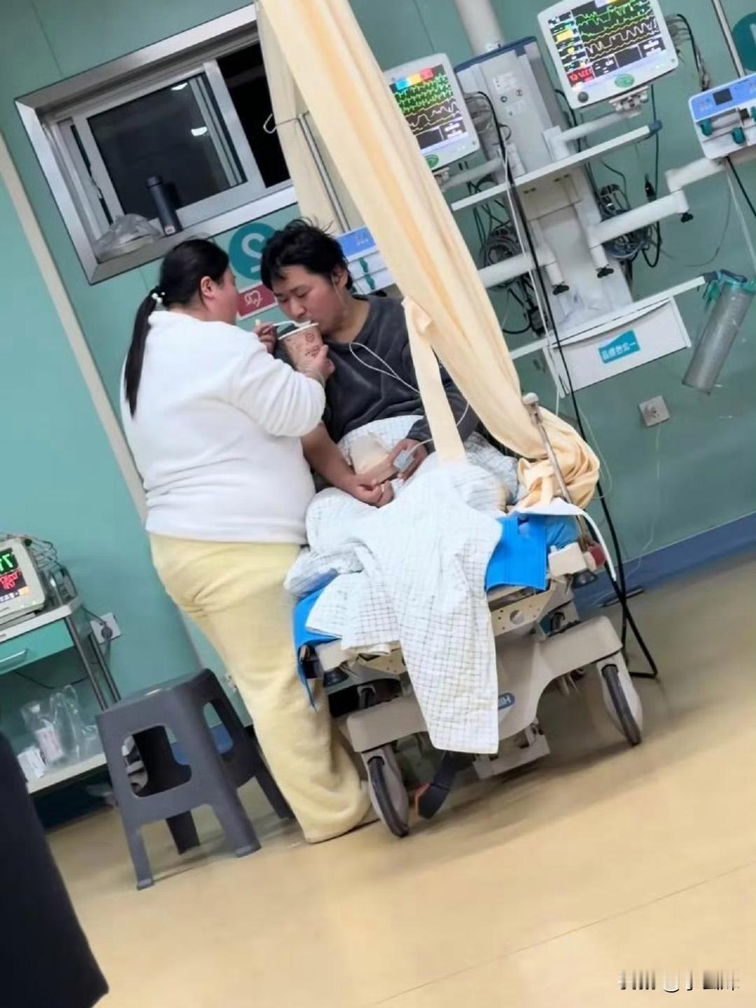 这对夫妻感情真好。