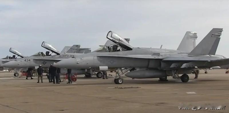 距离那位科威特F/A-18大黄蜂战斗机飞行员一口气击落3架花旗国F-15战斗机的