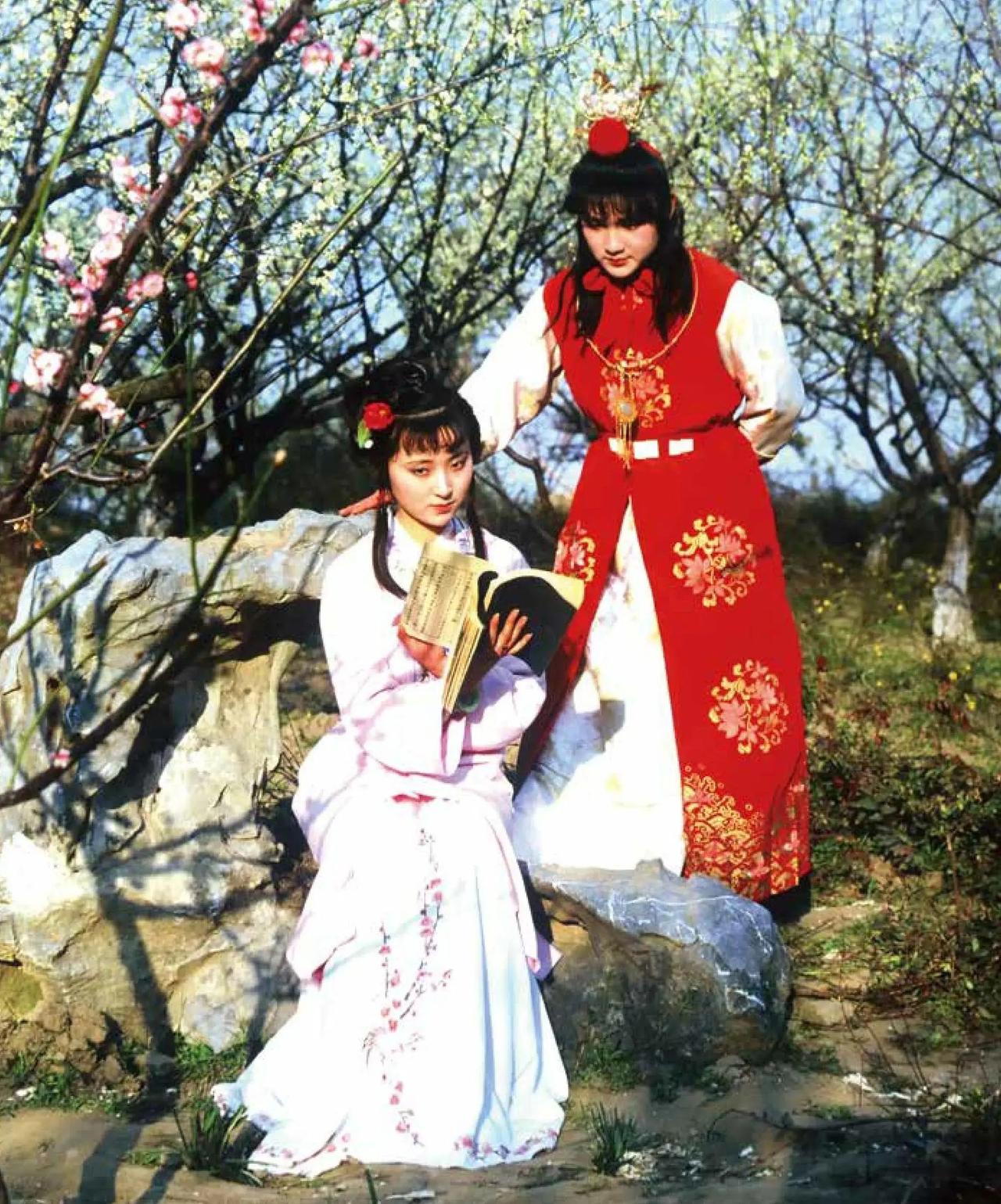 两情相悦,黛玉为何还会输给宝钗?黛玉没有和宝玉成婚，并不等于黛玉输给宝钗，宝玉爱