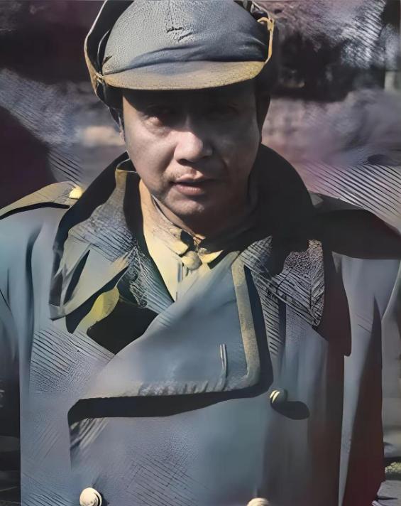 1949年1月，傅作义宣布北平起义时，第四兵团司令李文当场摔军刀表反对，拒绝率部