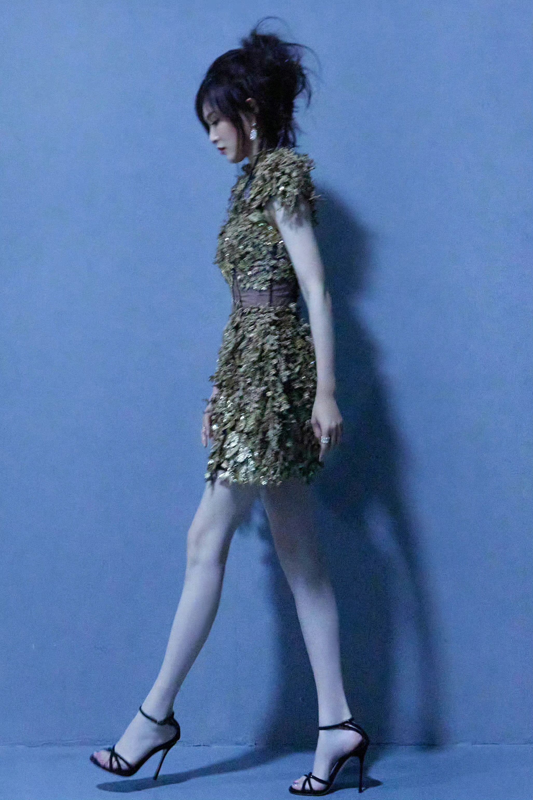 唐嫣x冷艳妆造·性感美腿