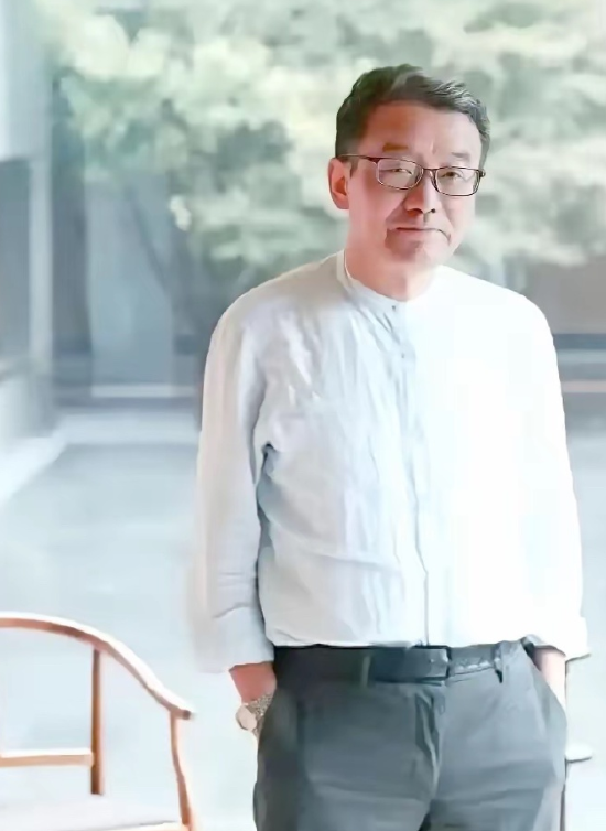 泪目！复旦大学王德峰教授再次语出惊人：“2000年我母亲去世，2006年父亲去世