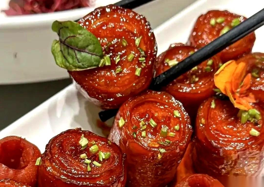 老外至今想不明白，为什么中国人对猪大肠这种“装过排泄物的管子”如此着迷。在不少