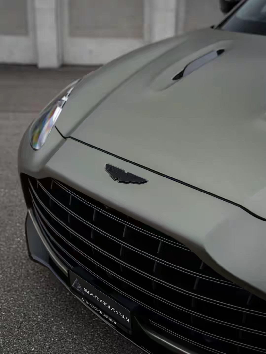 阿斯顿马丁DBX707！一款极致的性能SUV！但是依旧能把优雅刻在骨子里的车！现