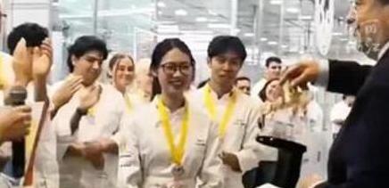 “太给中国长脸了！”浙江，21岁女大专生为了证明自己，不比本科生差，竟然决定参加