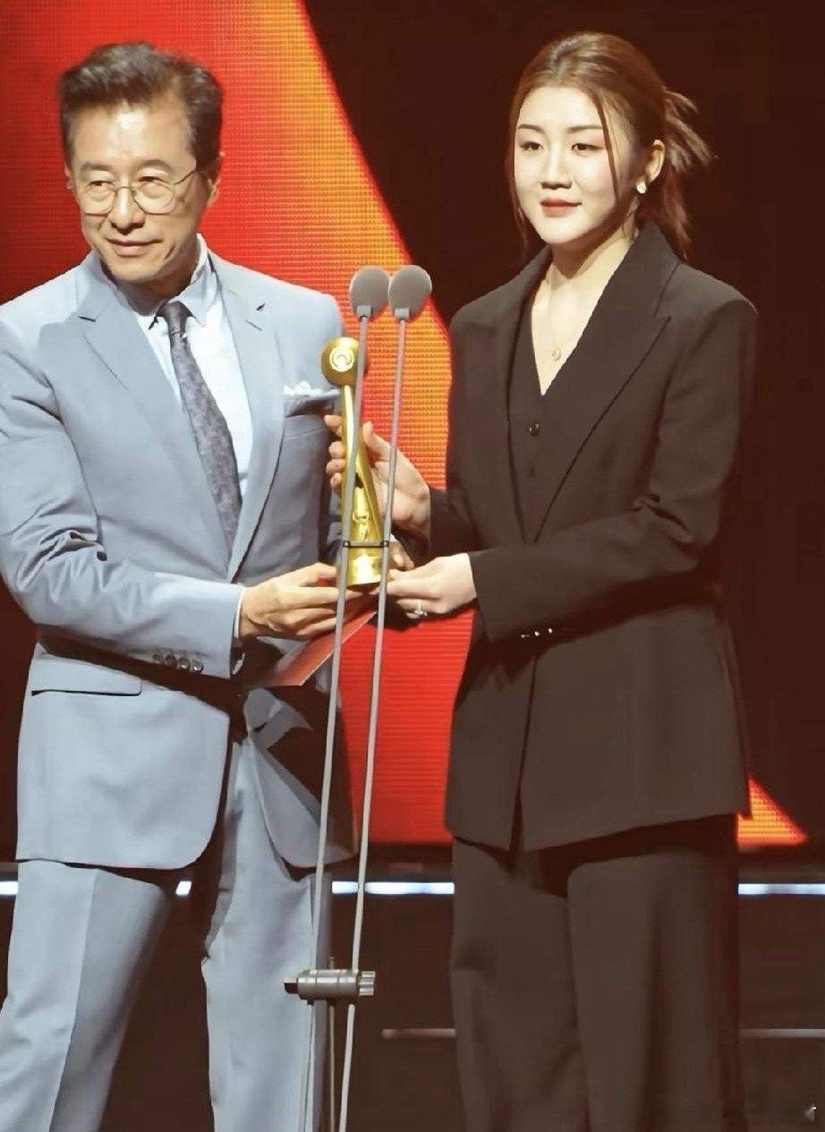 大家别再羡慕陈梦了!我们永远成为不了她，原因很简单，有个条件我们根本到达不了，那