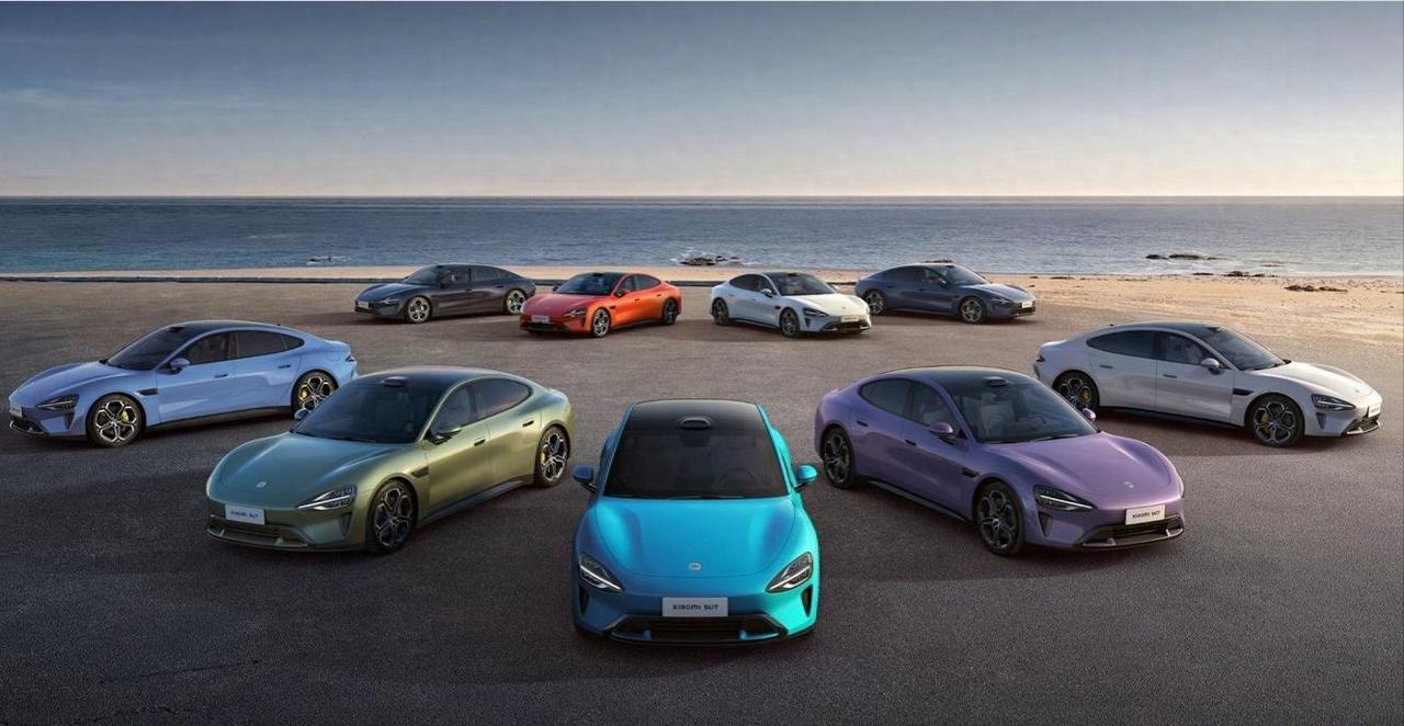 小米汽车的颜色过多和选配多样就是一颗不定时炸弹。形势一片大好的时候还问题不大，