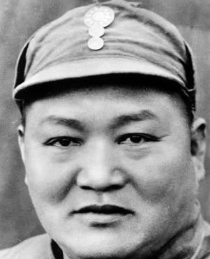 1941年，新四军击毙了100多名日军，不久，日军派人来索要尸体，罗炳辉笑道：“