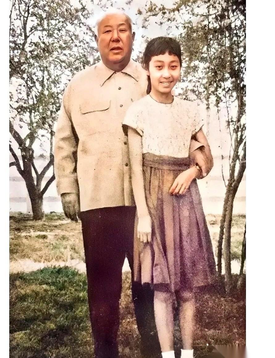 我真服了那些神剧了。但凡是个军阀，哪个不是给你整得人高马大、一脸横肉，眼神里都