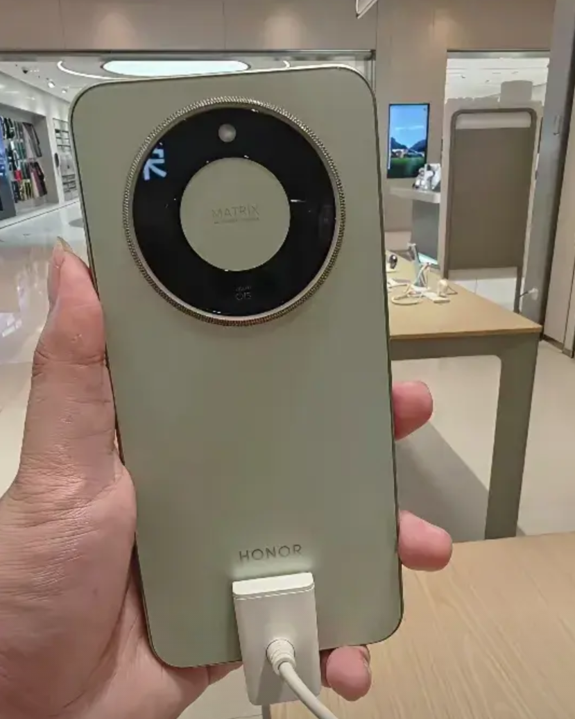 你喜欢或者不喜欢！荣耀X70还是该卖卖，销量还是一如既往的蹭蹭涨！用过的朋友