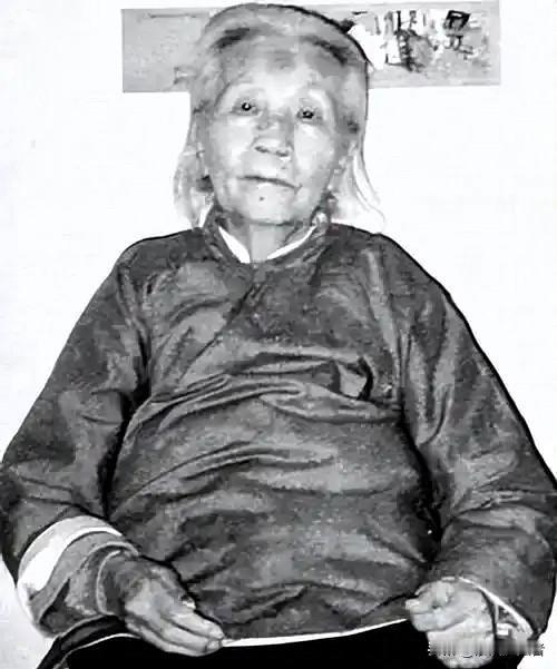 1992年，88岁老奶奶叮嘱孙子说道：我死后一定要好好保存遗体，将来会出现奇迹的