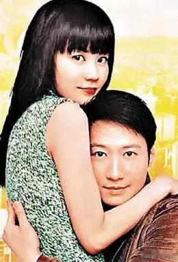 不懂就问，王菲演过戏吗？抱着他的这两个男人，第1个是黎明，第2个是谁呢？不