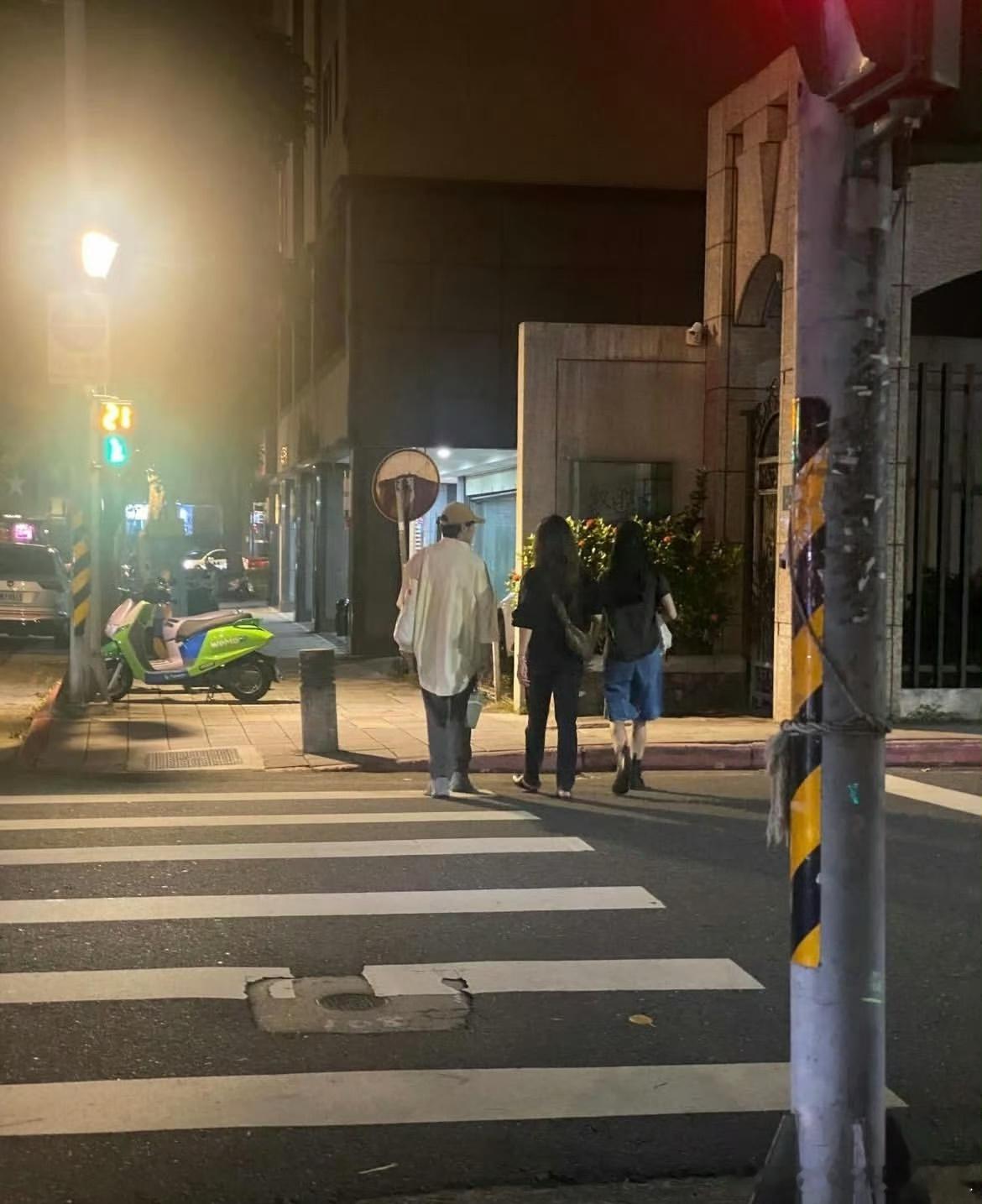 45岁蔡依林被夸状态好，保养秘诀是早睡！蔡依林此前曾在节目中透露，今年从美国演