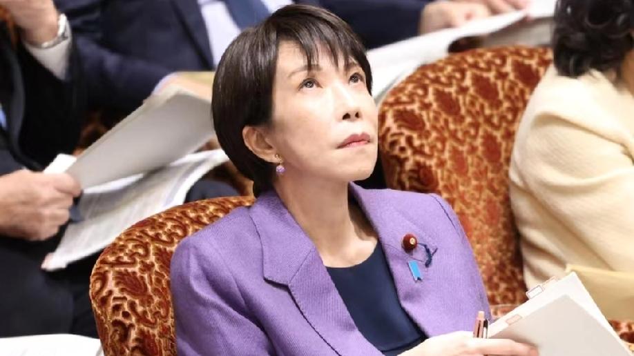 港媒:组合拳下日本无力反击，中国这次玩真的！1月8日，香港《卫报》发文:“