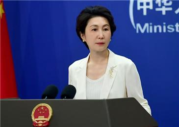 高市早苗要求中国“尊重”她。看到这个消息，很多中国人的第一反应恐怕都是，高市怎