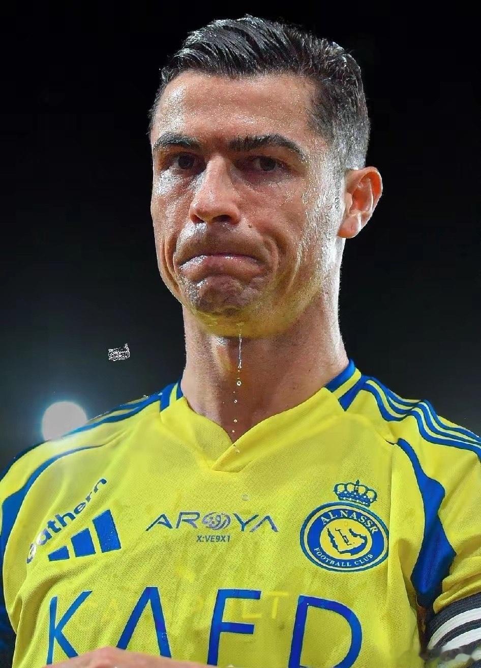 一点机会都不给C罗，利雅得新月4-1大胜费哈继续7分领跑!在本轮沙特联赛中，利雅