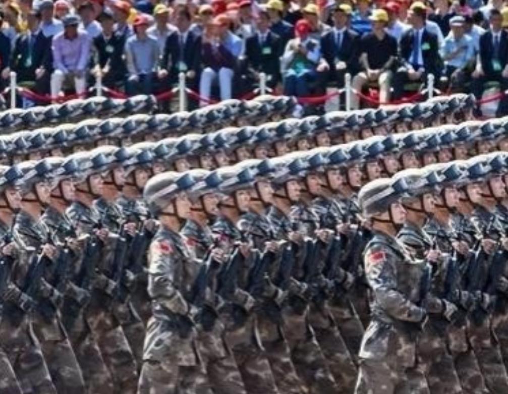 现在不光是美国在暗中打探，连欧洲、日韩这些国家都在私底下琢磨：中国军力到底强到了