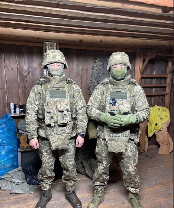 当地时间2025年12月27日，乌克兰方面称，两名效忠乌克兰军队的，中国香港籍的