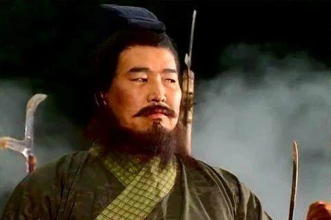 254年，姜维北伐，年过60的蜀将张嶷奋勇厮杀，仍寡不敌众，仰天大笑：“杀身报国