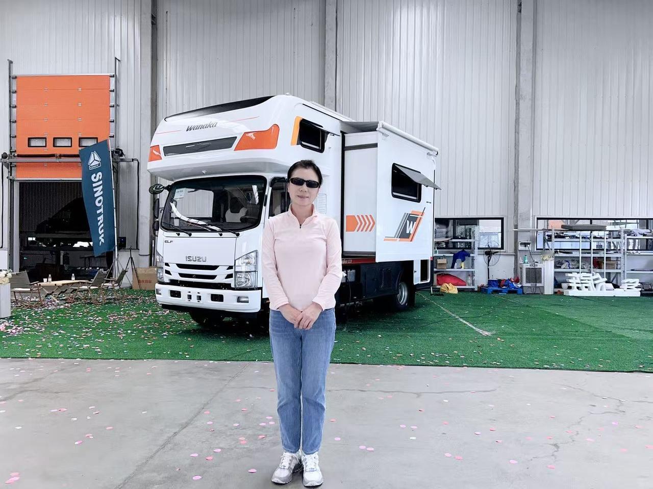 人生的第2辆房车。这辆瓦纳卡侧拓展房车，选用50铃700p底盘，柴油排量5.