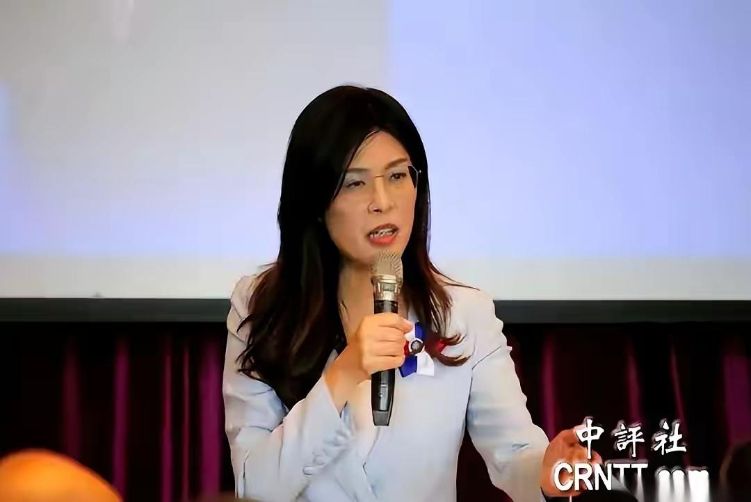 刚出狱没半个月，傅崐萁就拿下“首席战略官”的高薪职位！网友翻着他的黑历史吵翻了天