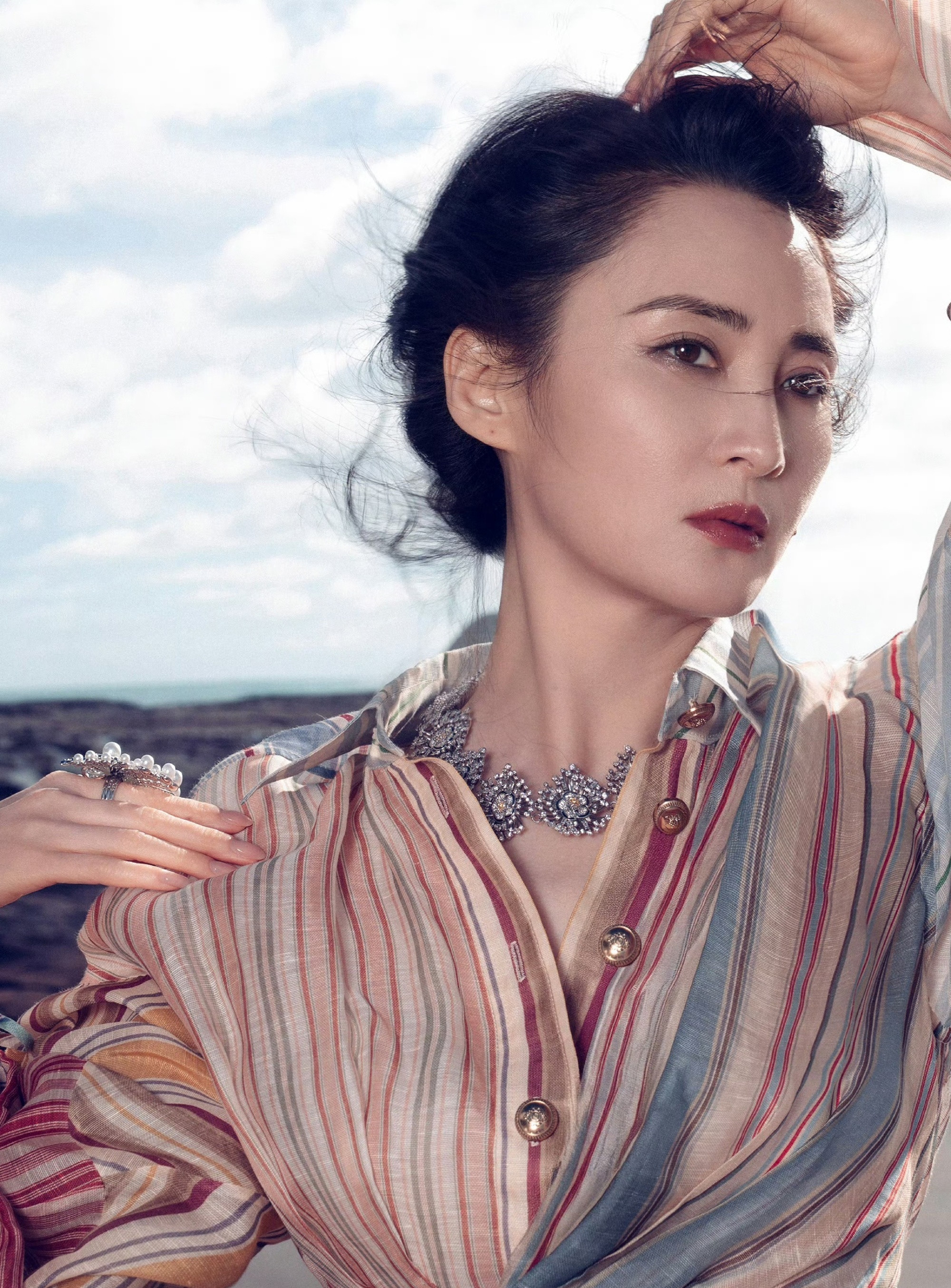 蒋勤勤好抗老的一张脸蒋勤勤冻龄状态骨相优越就很抗老！！！时间仿佛在蒋勤勤的脸上按