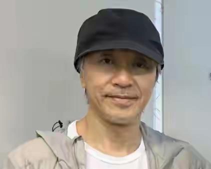 终于明白周星驰为什么不结婚了！原因很简单，不是因为他忘不了朱茵，而是他64岁